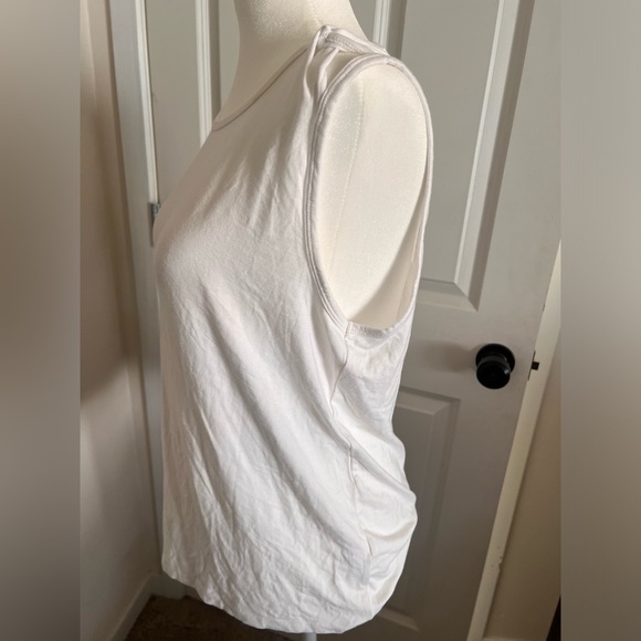 Fabletics Shoulder twist tank, Size XS - Picture 3 of 6